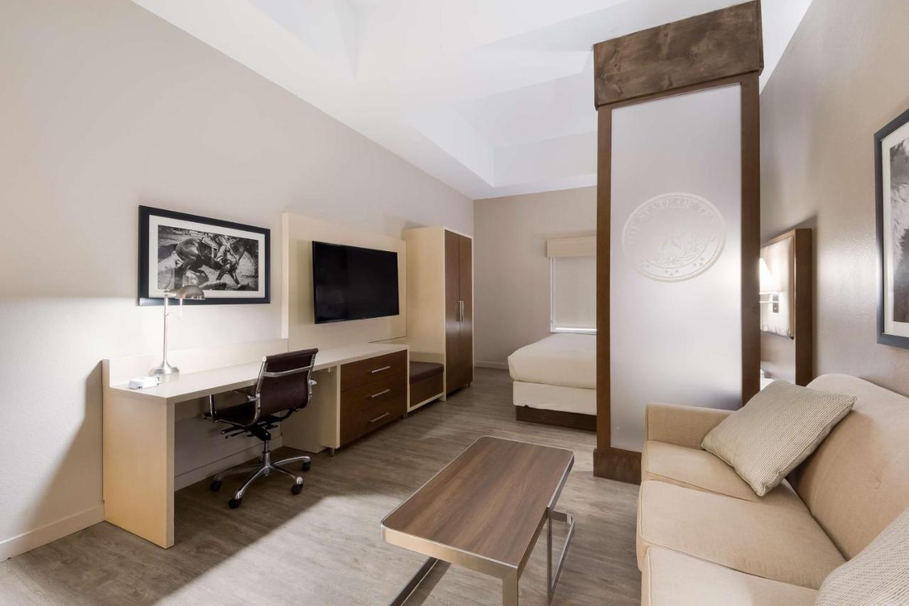 Best Western Bandera Suites & Saloon Eksteriør bilde